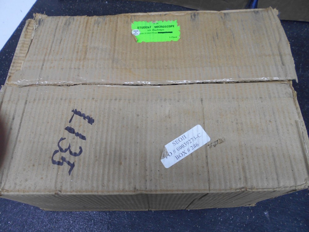 Student Microscope w/ 3 Objectives B-26 4x10x10