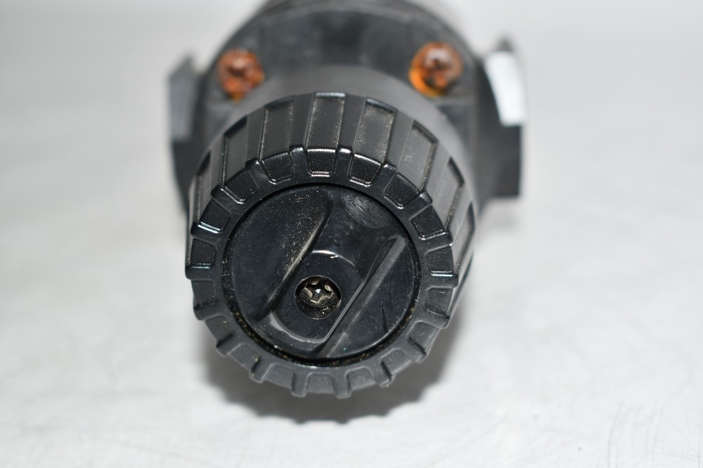 Wilkerson Pneumatic Regulator R16-02-L00A 0-50 PSI