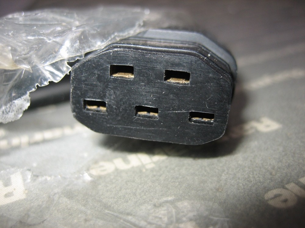Raymarine ST2 Cable 1M Plug - Plug - New in Open Box E25040