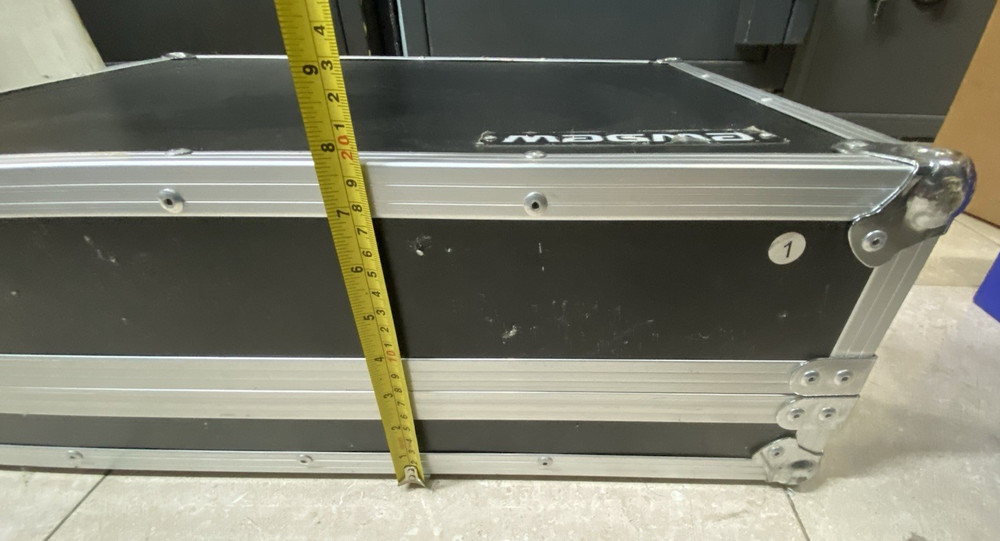 Pioneer DDJ-SR DJ Controller with carrying case.