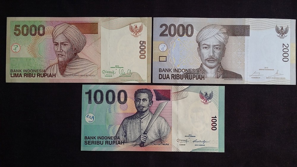 INDONESIA 5000 2000 1000 Rupiah 3 x UNC Banknotes