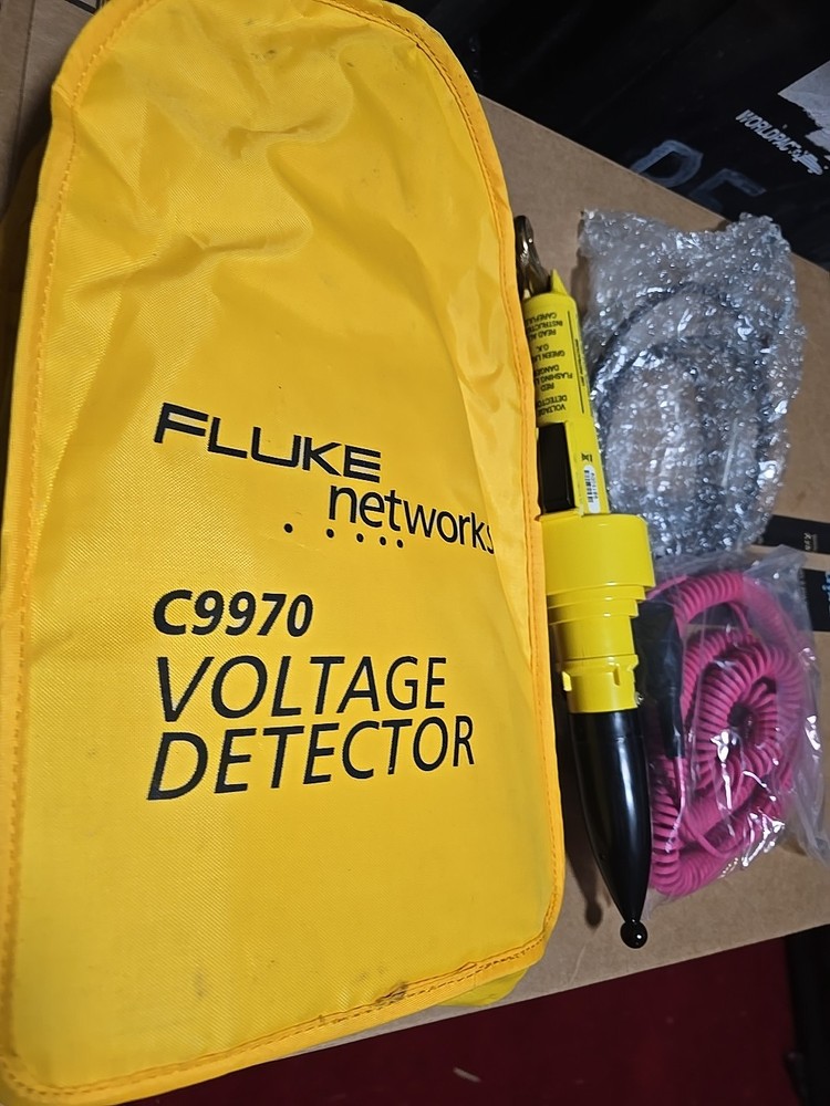 Fluke Networks C9970 Voltage Detector.