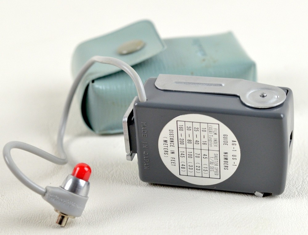 MINOLTA FLASH GUN - BABY BC-III