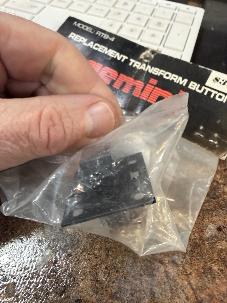 Gemini RTB-4 Replacement Transformer Button Button for Gemini mixers