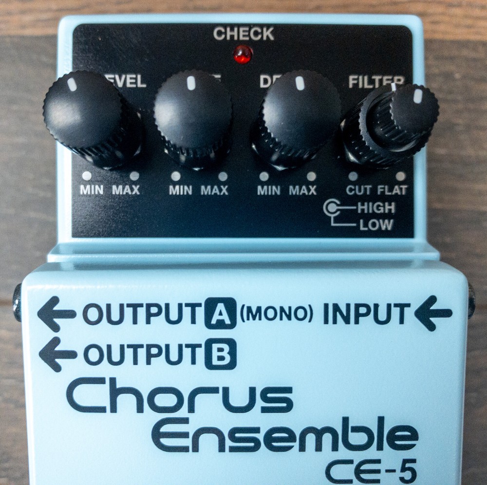 Boss CE-5 Chorus Ensemble Guitar Effects Pedal