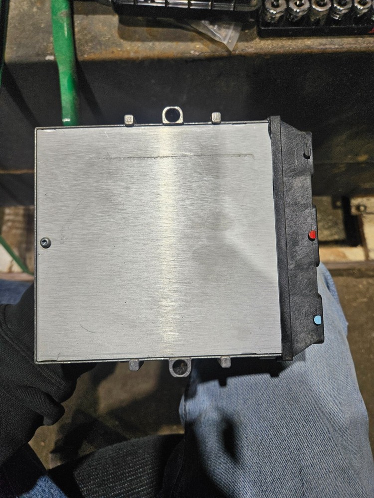 john deere electronic cab controller re309304