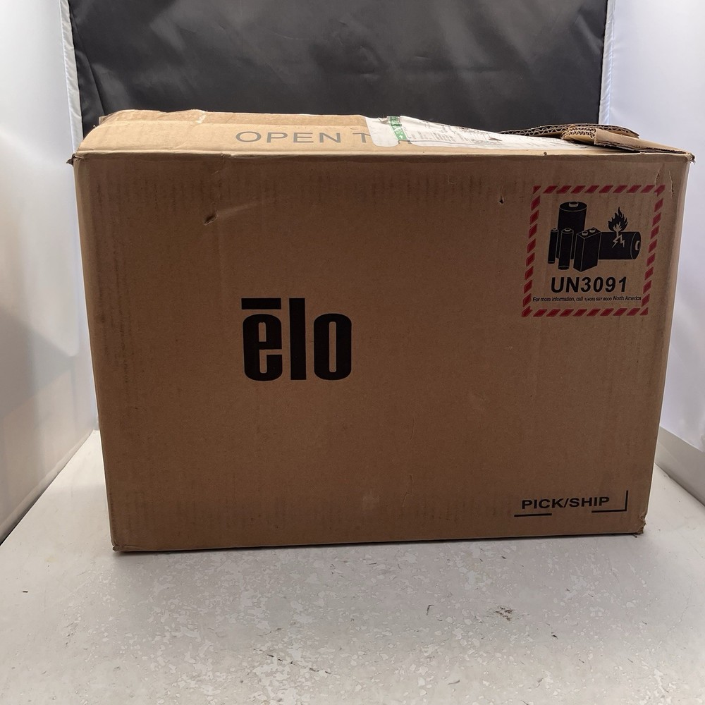 New Open Box Elo Touch Solutions ESY15I4 Touchscreen Android Display