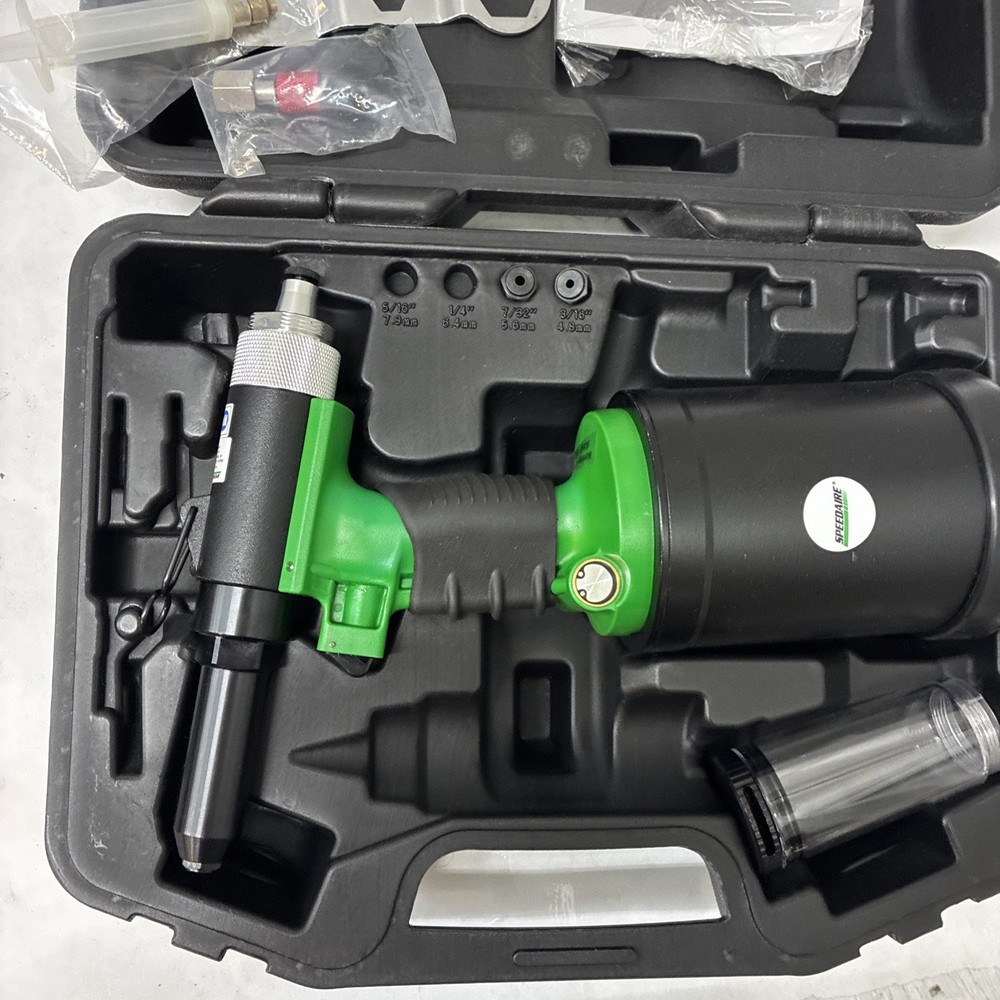 SPEEDAIRE 3CRH6B AIR RIVETER *** See Description **