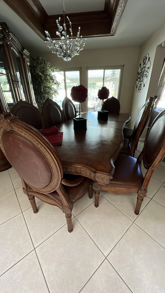 Dining Room Set Seats 8