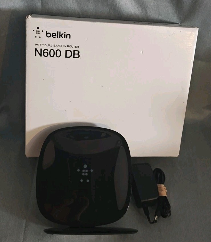 Belkin N600 DB wireless router