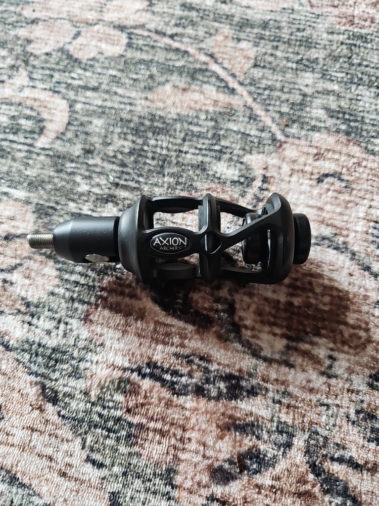 AXION ARCHERY BLACK 3 INCH  BOW STABILIZER