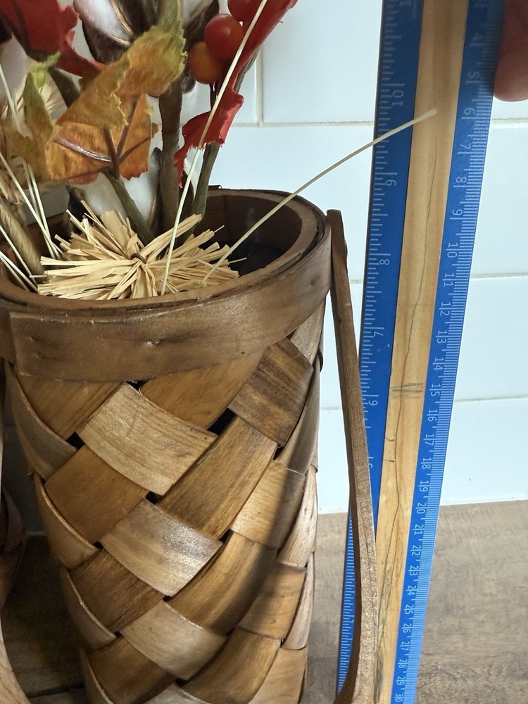 Set If Two Round Cylinder Shape Baskets