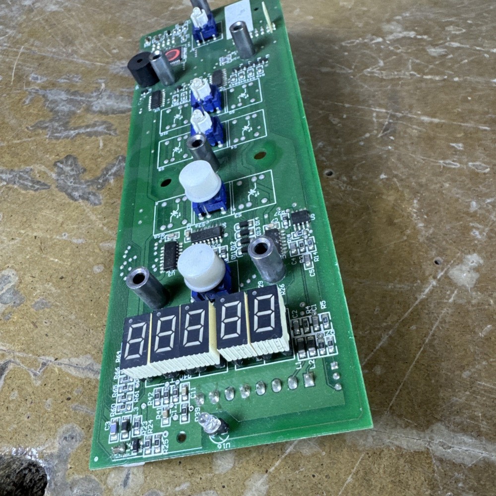 Fetco CBS2031/2 D2P Board Switching Assembly, 8 Keys 2006