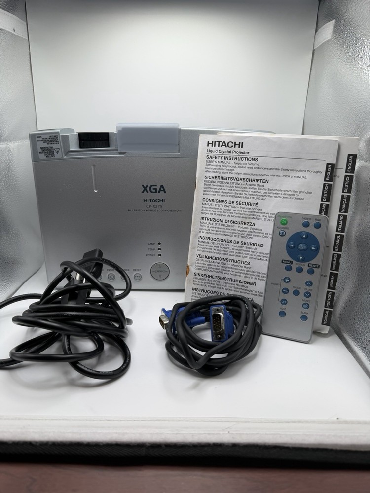 Hitachi CP-X275 LCD Projector