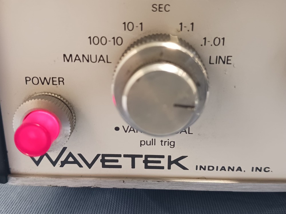 Wavetek Sweep/Signal Generator Model 1001A