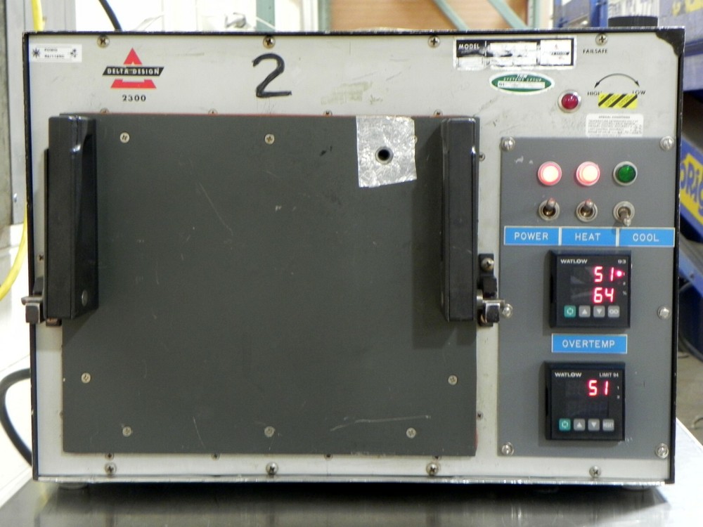 Delta Design 2300D Temperature Chamber