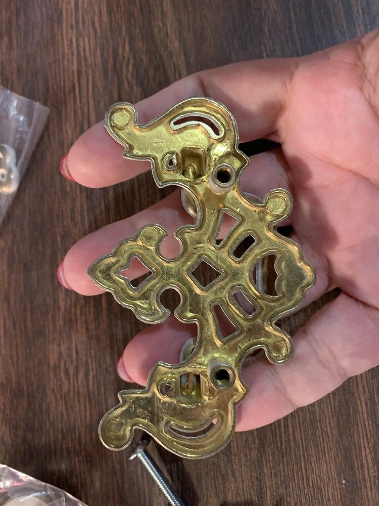 BPC10427 Drawer DROP BAIL Pull Handle (15) & BPC18032 Knob & Back Plate (4)