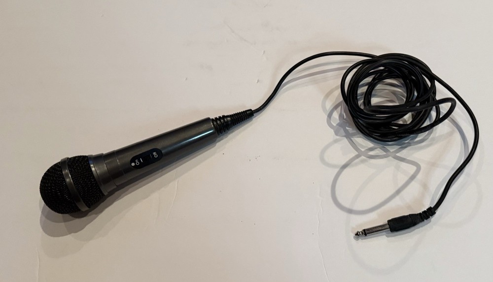 The Singing Machine SMM205 Dynamic Professional Microphone