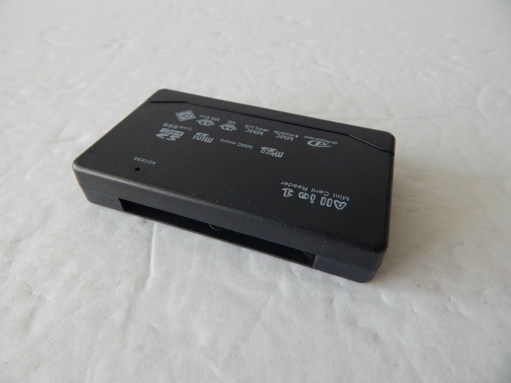 Universal USB 2.0 All-In-One Compact Flash Memory Card Reader - Black New
