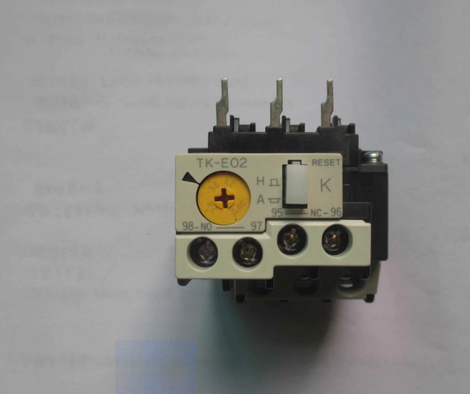 1PC NEW Fuji thermal overload relay TK-E02
