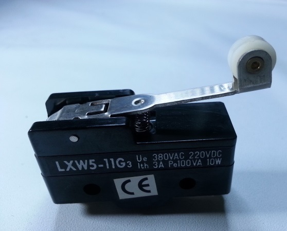 New 2.6" Long Roller Lever Basic Micro Limit Switch LXW5-11G3