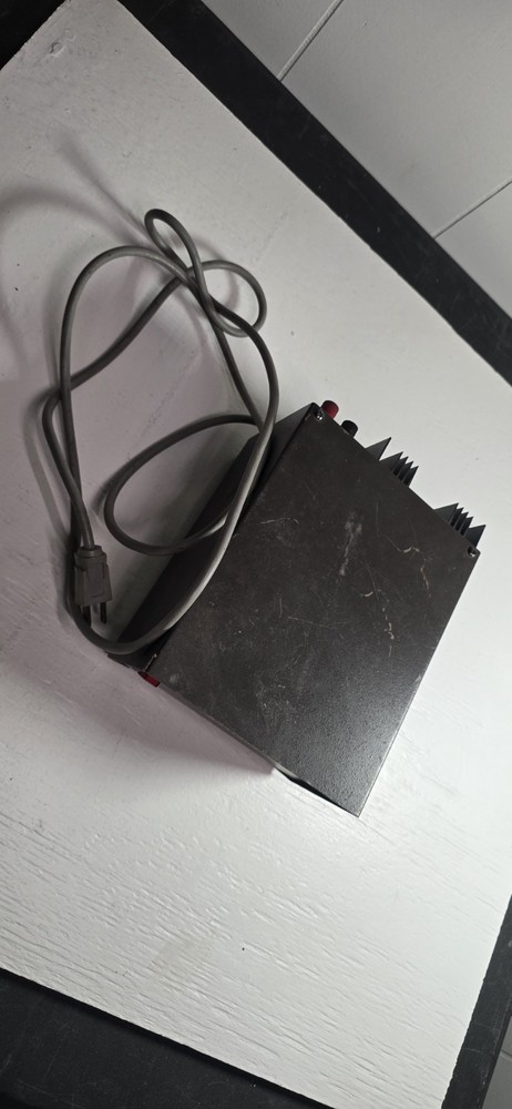 Astron RS-7A 13.8V DC Linear Power Supply 5A Continuous – Tested Working