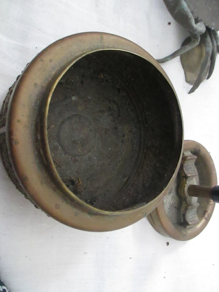 Table Cigarette Holders 3+ 2 Ashtrays Vintage