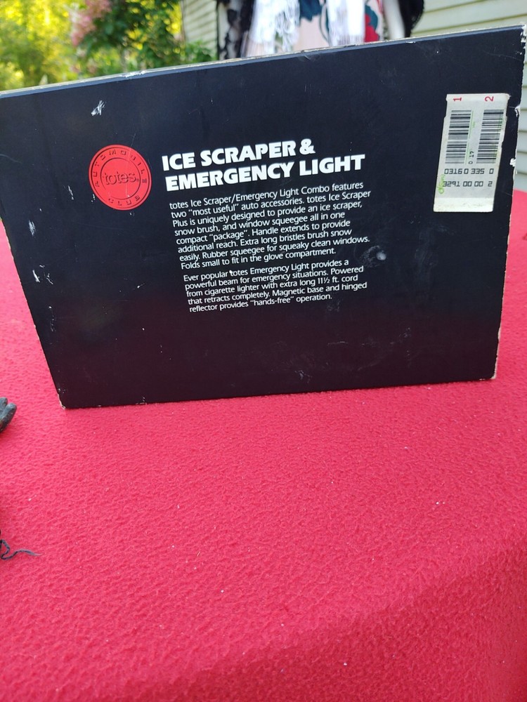 Totes ice Scraper And Emergency Light, New