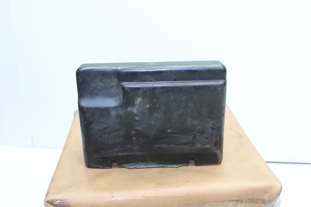 1981 YAMAHA XJ550 (#298) GEAR TOOL BOX HOLDER CONTAINER STORAGE COMPARTMENT