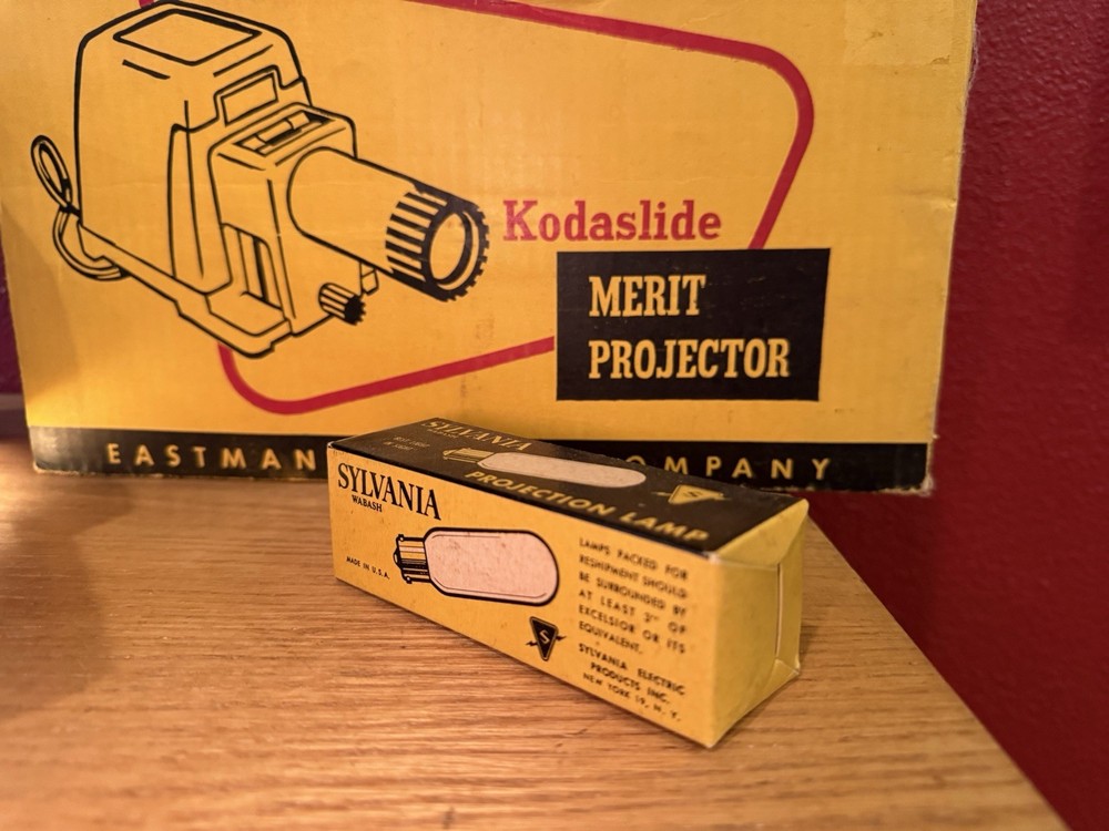 Kodak Kodaslide Merit 335mm Slide Projector