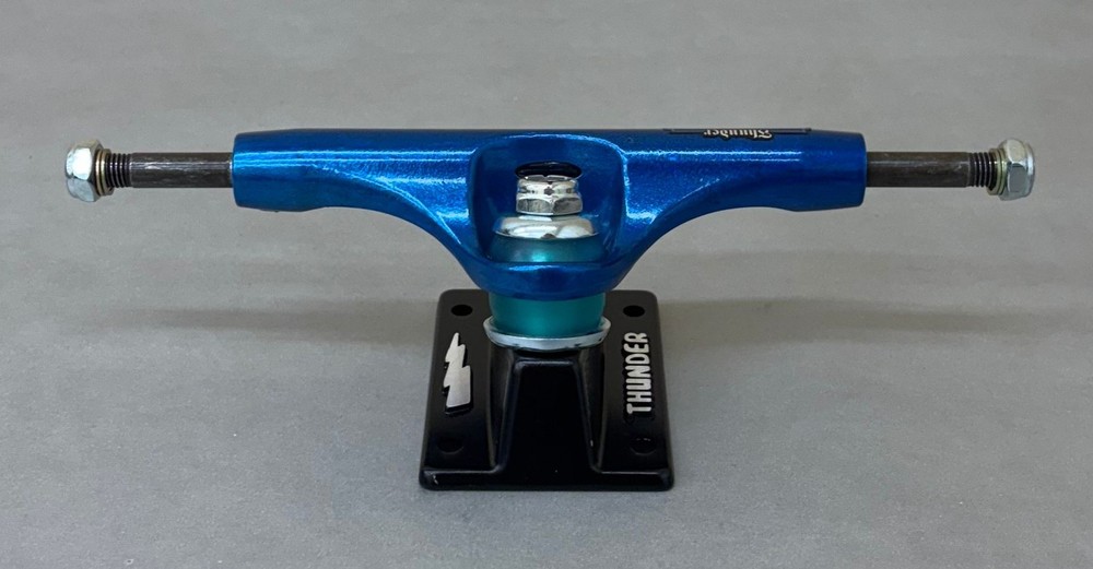 (QTY:1) Thunder Trucks Hollow Metallic Script Anodized Blue Trucks 147