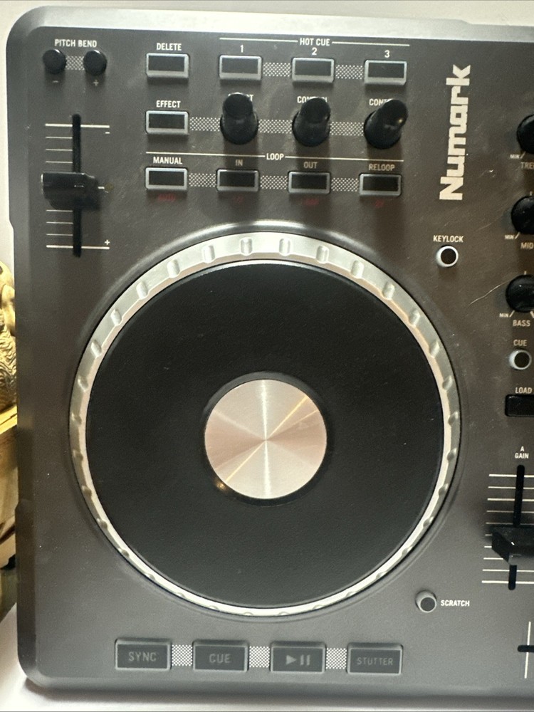 Numark Mixtrack Pro Digital DJ Controller