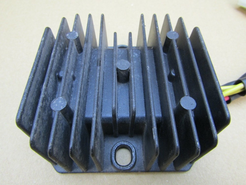 SYM Symphony 125 SR E4 2021 3,219 miles regulator rectifier (9041)