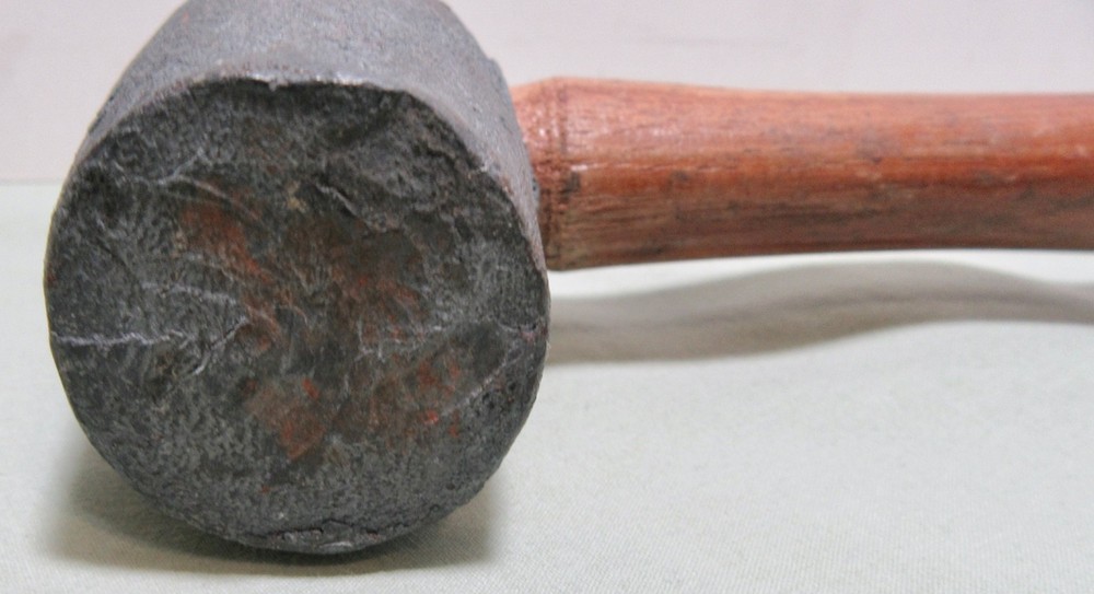 AFCO 39.5oz Hammer With 10" Handle