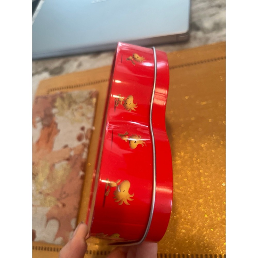 Peanuts the movie tin