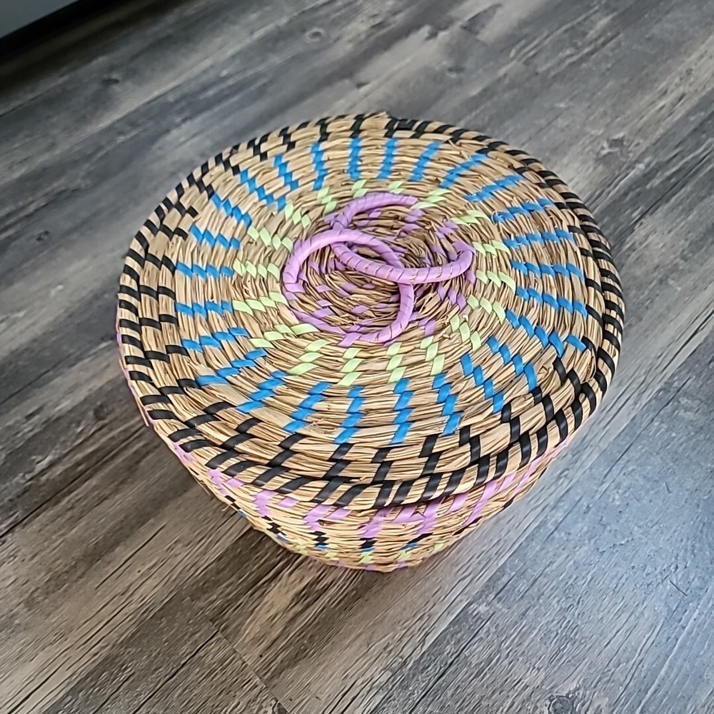 Colorful Straw Nesting Baskets (3)