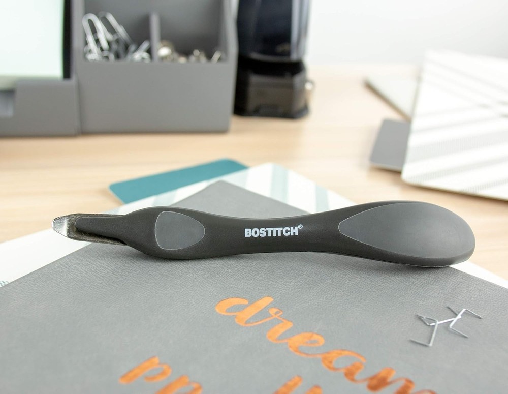 Compact Black Staple Remover - Ergonomic Design with Magnetic Pickup Function