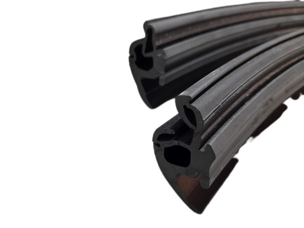 W126 Coupe SEC Frame Seal Kit A-C Pillar Right/Left NEW