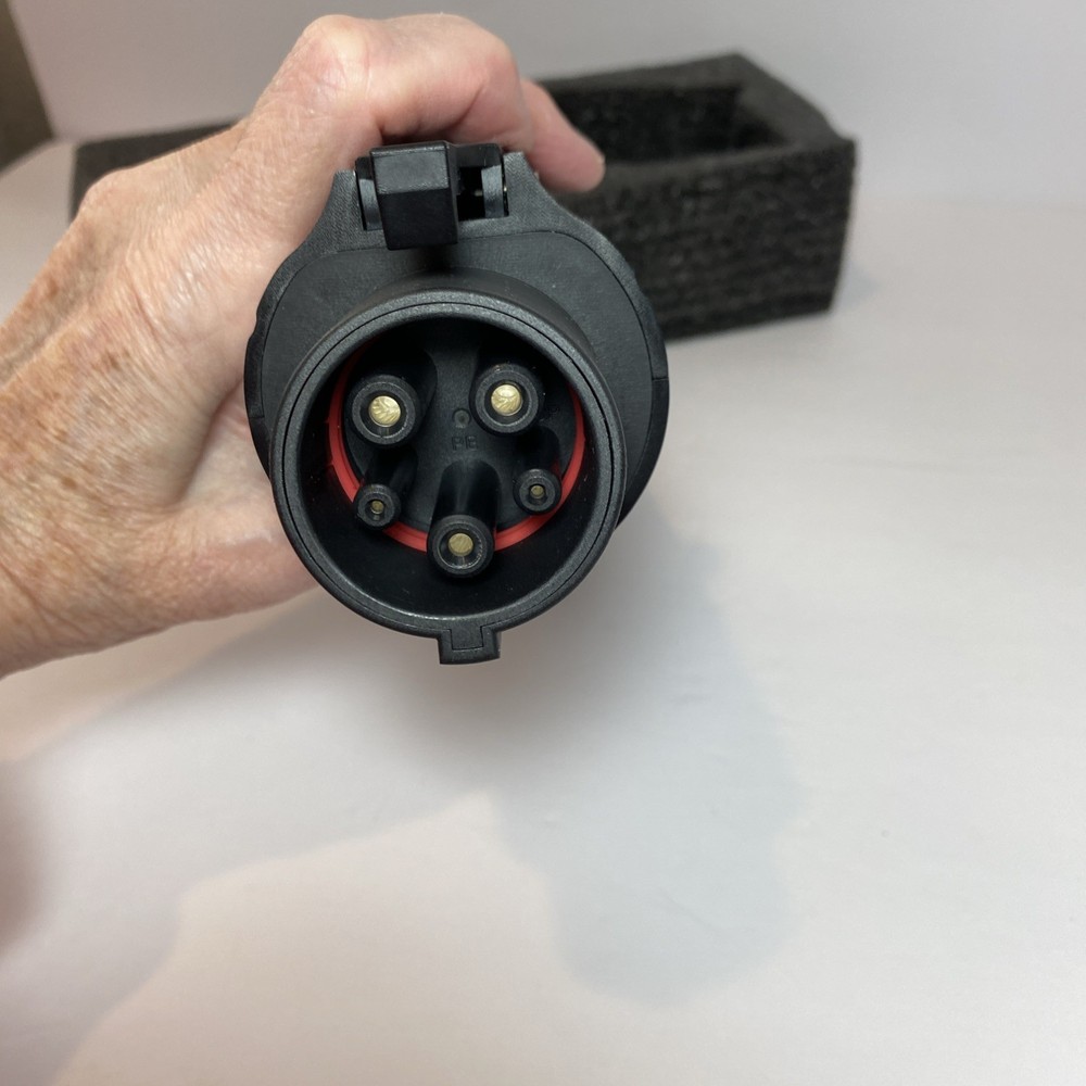 Stoke Voltaics J1772 EVs Charge adapter