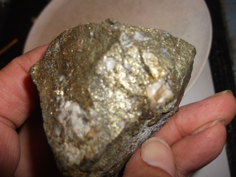 Gold, silver, copper, 230 grams samples ,ore high grade .