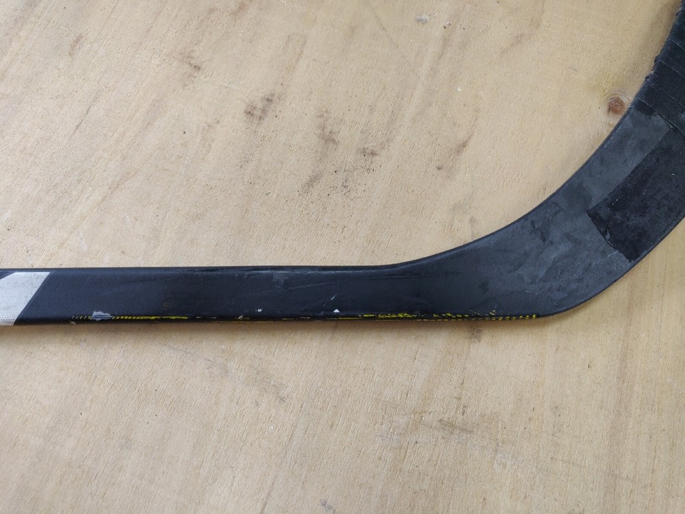 CCM Super Tacks Perron M 85 RH Hockey Stick