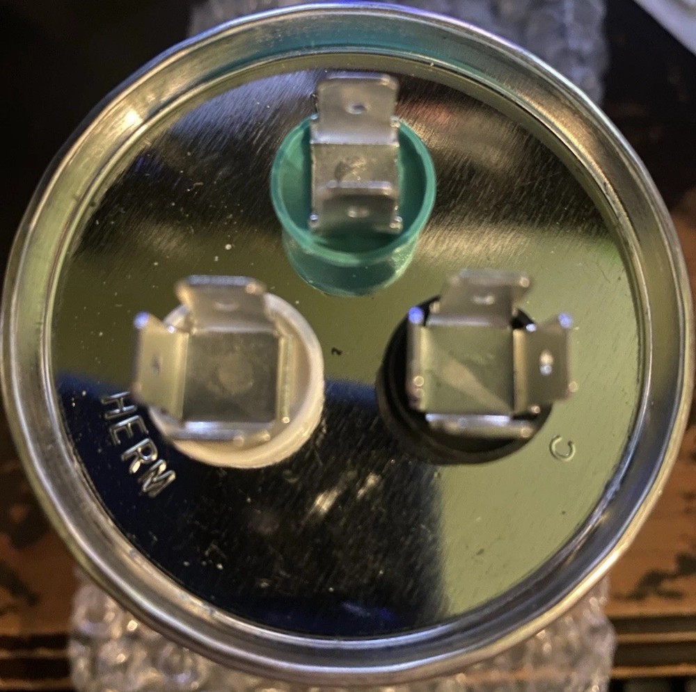 Air Conditioning Compressor 45 + 5MFD capacitor