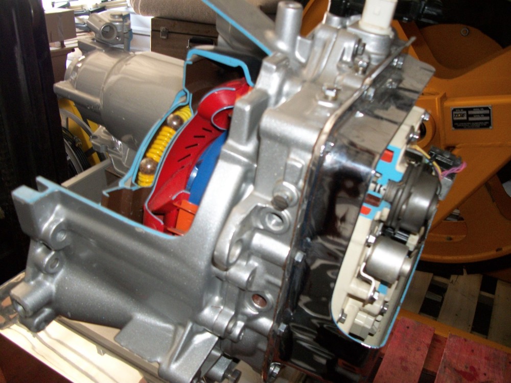 NICE FORD AX4S AUTOMATIC TRANSAXLE CUTAWAY DISPLAY INSTRUCTIONAL TRAINING MODEL