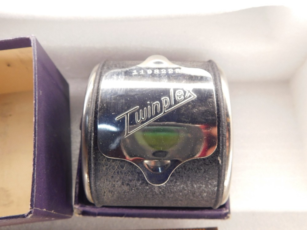Vintage Twinplex Stroppers w/Original Box