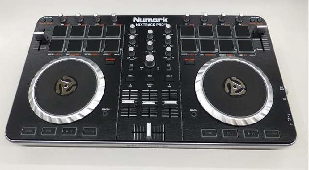 NUMARK Mixtrack Pro 2-Channel DJ Controller Serato Built-In Audio Interface-JPAN