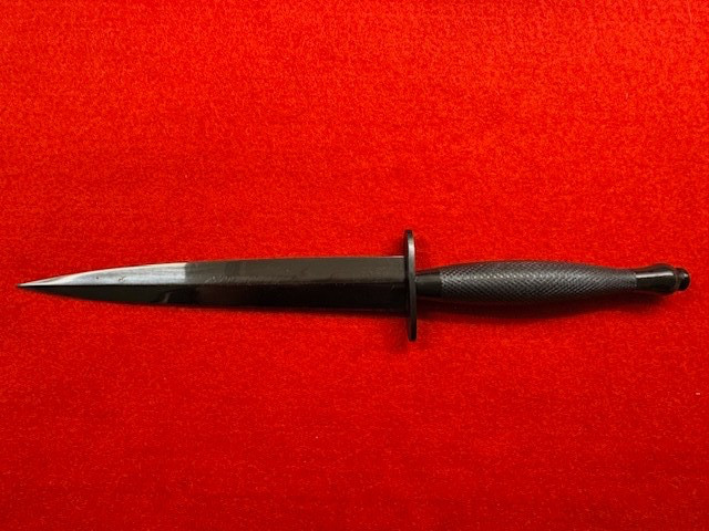 2ND PATTERN FS FIGHTING KNIFE, DEEP BLUED BLADE SIGNED W.E. FAIRBAIRN  (812)