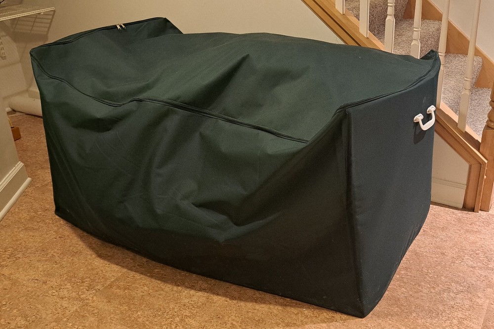 Stunning Massive 8.5ft pre-lit Frontgate Christmas Tree