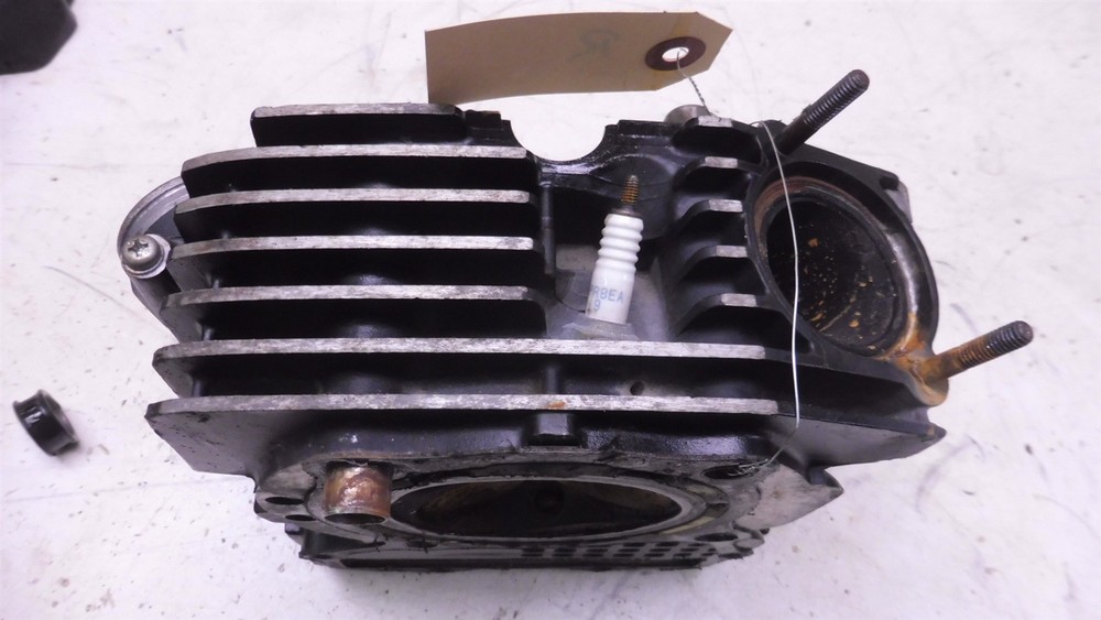 84 HONDA VT700c SHADOW ENGINE HM192-1~ rear cylinder head