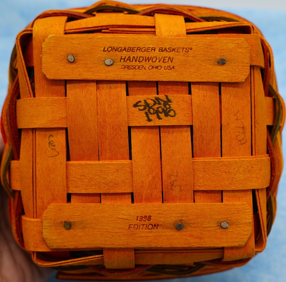 Longaberger Small Square Basket with Handle – 1998 – Liner & Plastic Protector