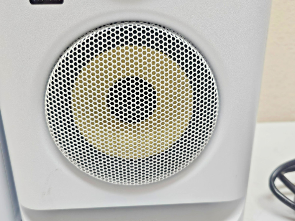 KRK ROKIT RP5 G5 Studio Monitors White